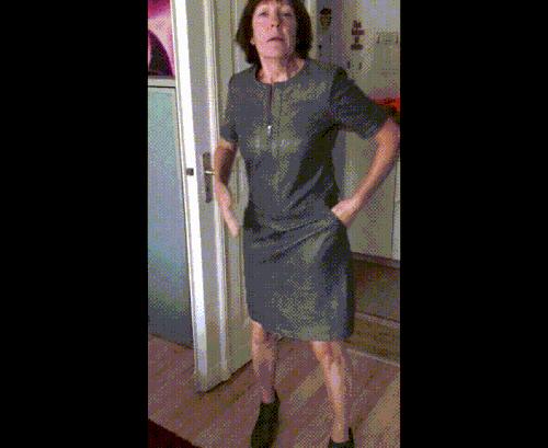 Lederlady T graues Lederkleid 1 IMG 7539o.gif