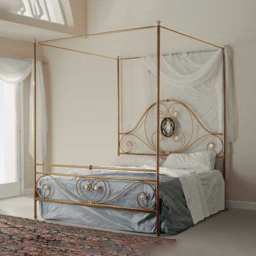 Wrought Iron Beds.png