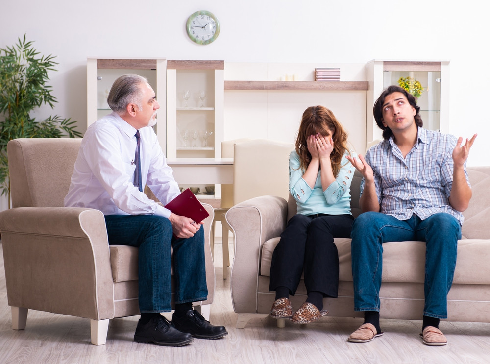 When to Seek Help from a Licensed Marriage and Family Therapist