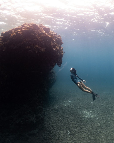 asian773LOCATION OKINAWAJAPAN