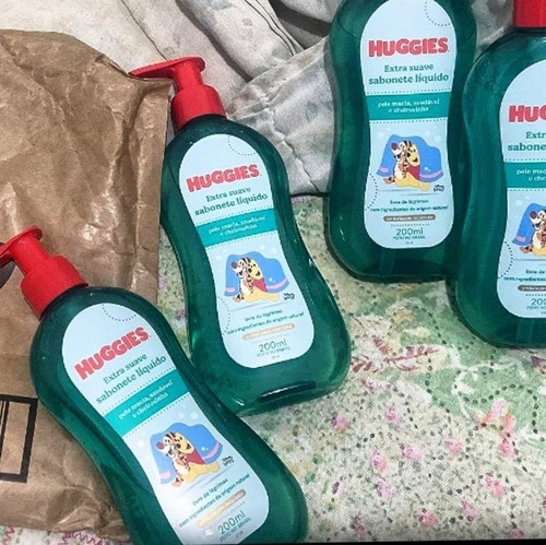 Huggies Extra Suave.jpg