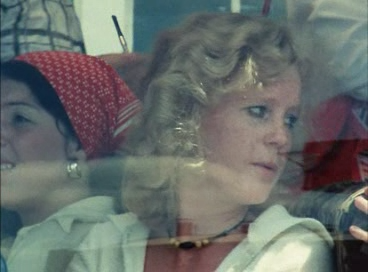 cap Sailor (s01e10).Back.Home 1976.368x272.AC3 00 04 00 02.png