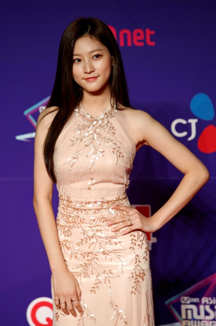South Korean Actress Kim Sae-ron Found Dead at Home, Police Official Says