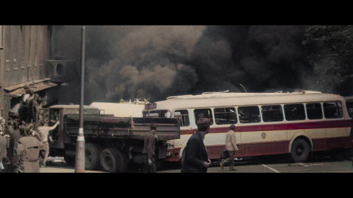 Vlny.2024.1080p.WEB DL.CZ.AAC2.0.H.264 TreZzoR.mkv snapshot 01.37.59 [2025.02.18 16.13.57].jpg