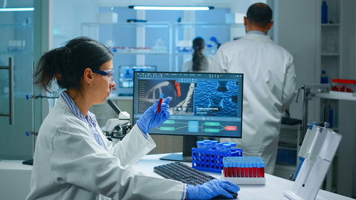 Unlocking Biopharma Growth with AI: End-to-End Solutions.jpg
