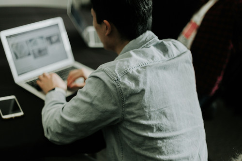 How Can Hindi Translation Enhance SEO for Multilingual Websites Targeting the Indian Market?.jpg