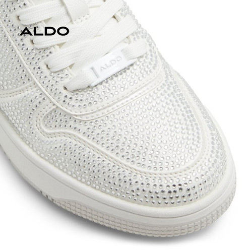 retroact white 115 002 029 alt4 sq wt 600x600 1.jpg