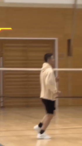0062BoZOgy1i0aw8c8pstg30k00zkx70.gif