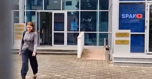 3863249026279752596?url=https%3A%2F%2Frde.al%2Fwp content%2Fuploads%2F2025%2F04%2Fajola xoxa6.jpg&fb.jpg