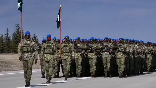 4hXBeH F eysfe 5.jpg