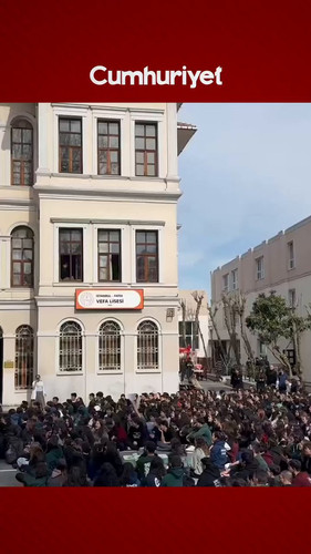 s4rQdlD iFtPudGK.jpg