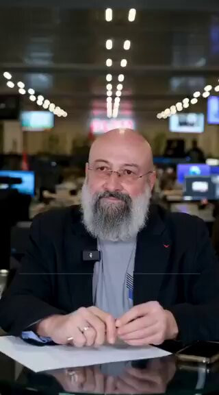 ydJeto y zyMGMUI.jpg