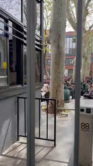 q50uuhu eM2gVoKh.jpg