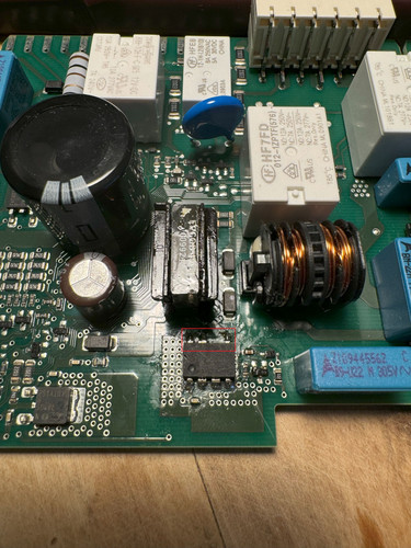 Photo 2025 04 12 21 36 00 6469.jpg