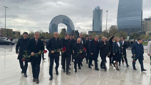 aMgIcbkRJqv Swsg.jpg