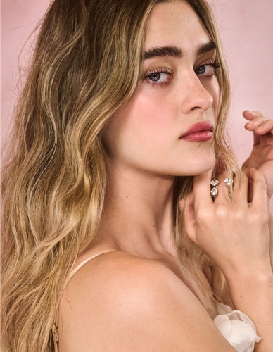 Lizzy Greene Vestal 2025 Photoshoot06.jpg