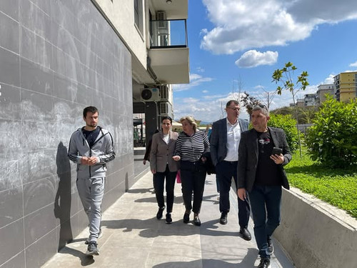 491068233 18221392933292113 1385814635903225646 n.jpg?stp=dst jpg s600x600 tt6& nc cat=102&ccb=1 7& .jpg