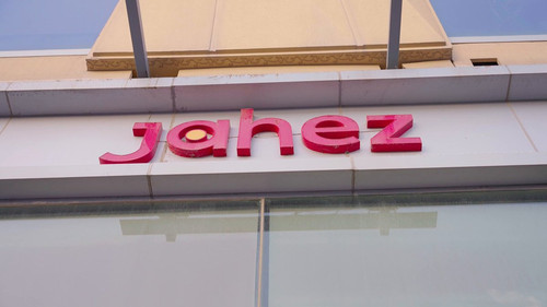 VH1FILU F sZQLPh.jpg