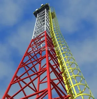 "Установка осветительных мачт: этапы и важность".webp