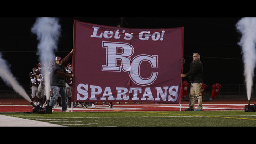 Ransom.Canyon.S01E01.Dont.Let.Me.Fall.1080p.NF.WEB DL.CZ EN.DD+5.1.Atmos.H.264 playWEB.mkv snapshot 