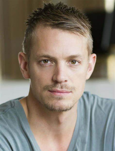 Joel Kinnaman.jpg