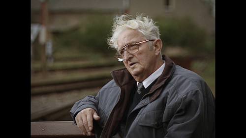 Utek.do.Berlina.2023.DOCU.1080p.MAX.WEB DL.CZ.DD+5.1.x264 My.mkv snapshot 00.14.40 [2025.03.02 10.57.jpg