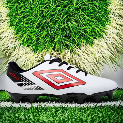 Chuteira Campo Umbro On.jpg