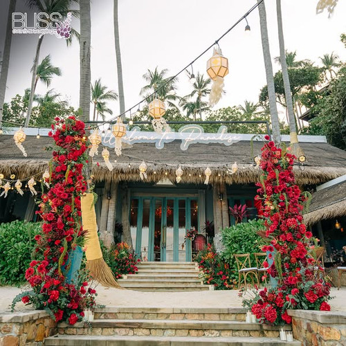 Best wedding planner Phuket.jpg