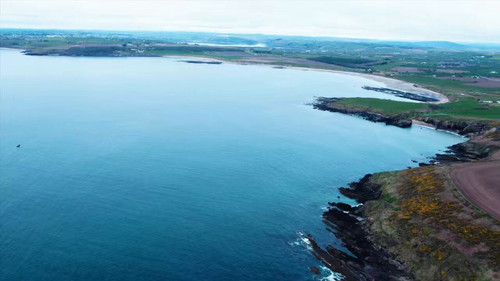 FMFh J2S7kSrnxxQ.jpg