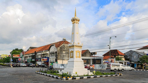 31636 tugu yogyakarta.jpg