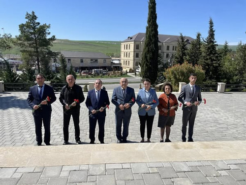 487931328 689870240288662 8565400962846488805 n.jpg?stp=cp6 dst jpg s600x600 tt6& nc cat=106&ccb=1 7.jpg