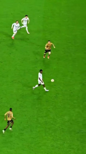 2LUYBxv uxpGlG9A.jpg