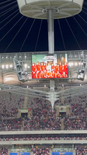 OIyTeWnNqw VhYJu.jpg