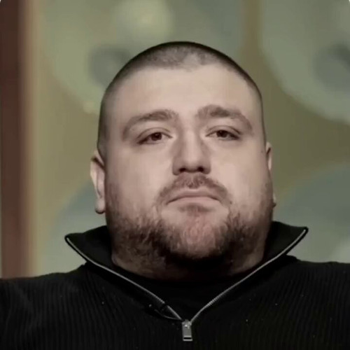 UtoeNwwoEo FHcLX.jpg