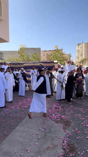 9SXTDYEY7OEL YqZ.jpg