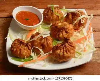 ChickenMomoFried.webp