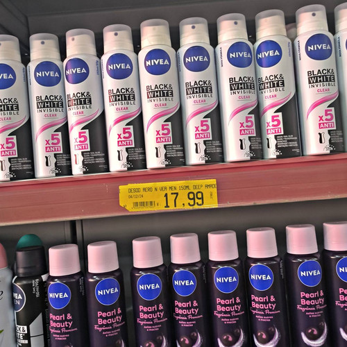 NIVEA Desodorante Antitranspirante Aerossol Invisible Black.jpg