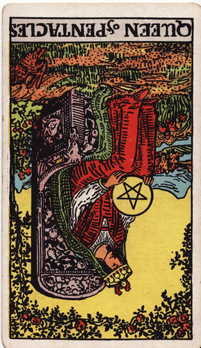 minor arcana pentacles queen.png