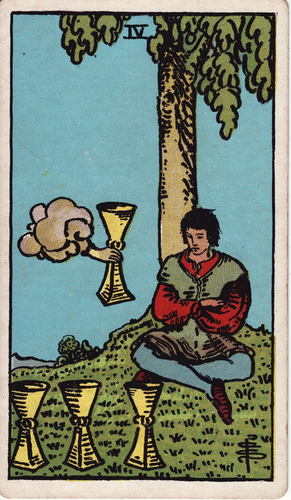 minor arcana cups 4.png