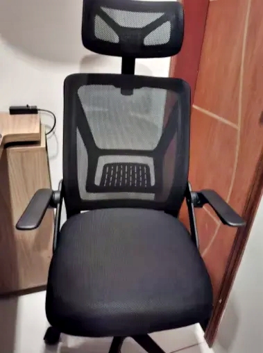 Cadeira de Escritório Diretor Giratória Preta DIR-006 Otello