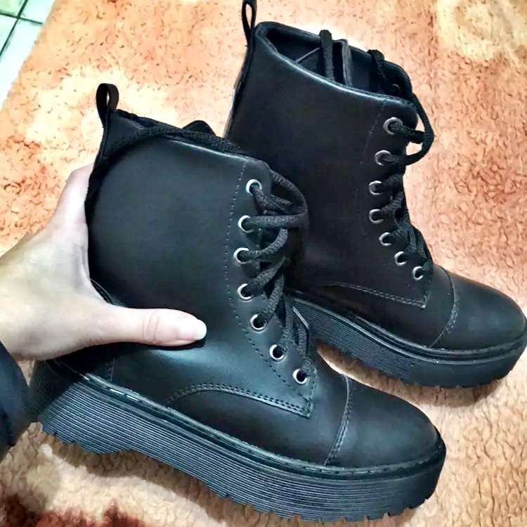 Bota Coturno Feminino Falcucci Blogueira Tratorada Plataforma