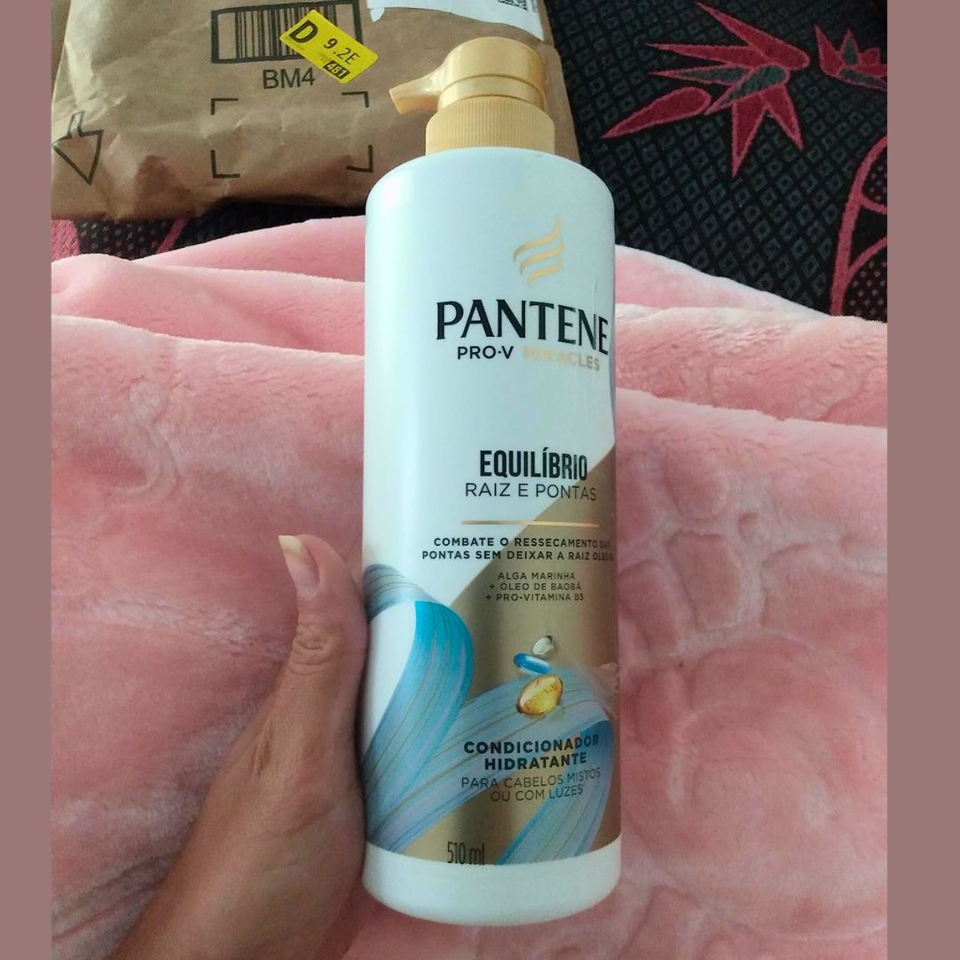 Condicionador Pantene Equilíbrio para cabelos mistos e pontas ressecadas 510 ml Condicionador Pantene Equilíbrio para cabelos mistos e pontas ressecadas 510 ml