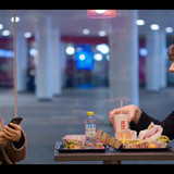Kärlek.&amp;.anarki.S01E01.How.It.All.Began.1080p.NF.WEB DL.SV.DD+5.1.H.264 playWEB.mkv snapshot 25.40 [