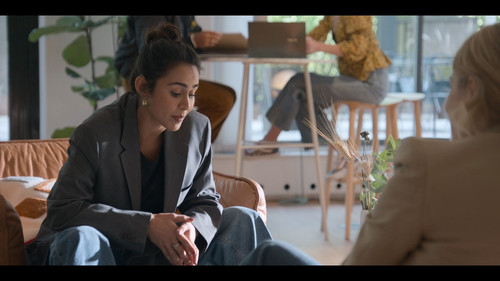 Kärlek.&.anarki.S02E01.Everything.Is.Different.Now.1080p.NF.WEB DL.SV.DD+5.1.H.264 playWEB.mkv snaps