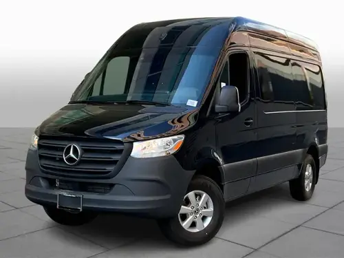 Luxury Bus to the Hamptons.webp