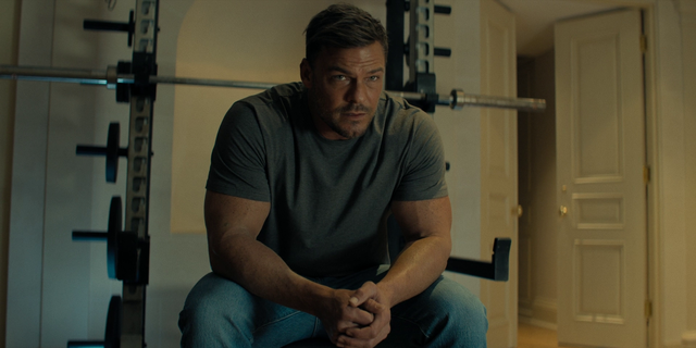 Vlcsnap-2025-02-20-22h59m06s258