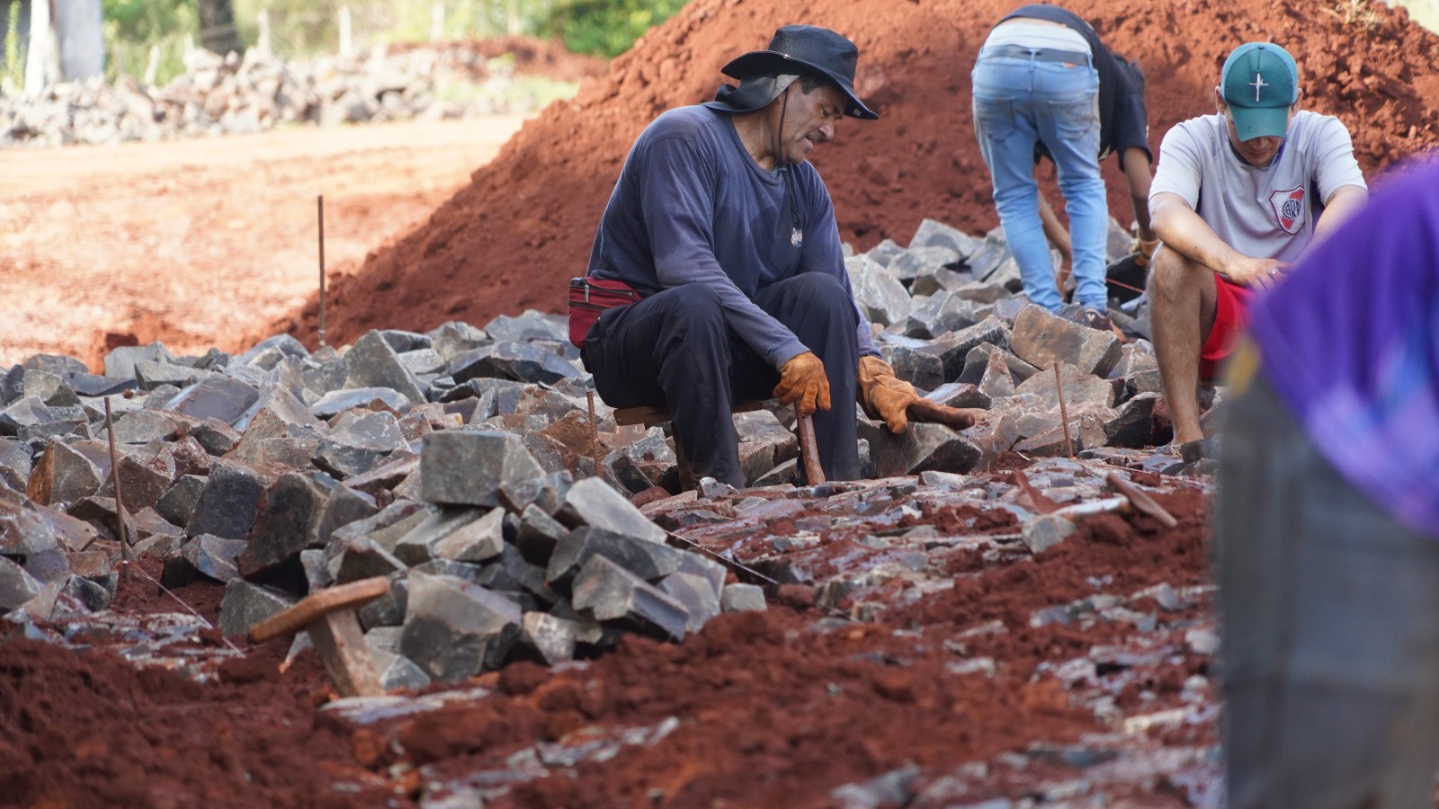 Obras de mejora en barrios de Apóstoles