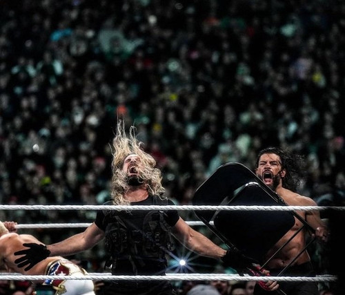 Roman Reigns & Seth Rollins.jpg