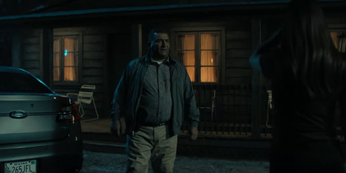 Reacher.S03E02.1080p.HEVC.x265 MeGusta 005.jpg