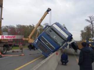 Ot6O7FyLny FFfC279SMCDIQiEfloTcYVG67LejCsHP8Rv r7mlvmCKd05svPWClcH1HHc UnnvAjB6QI4wMVRsJapTJKSfNQ 5e.jpg